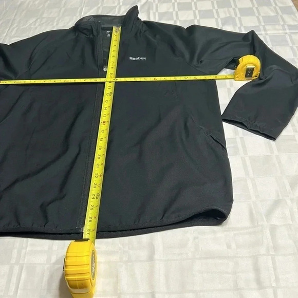 REEBOK. Jacket,men Med,vented,lightweight, activewear EC,  made in Vietnam - Picture 8 of 13